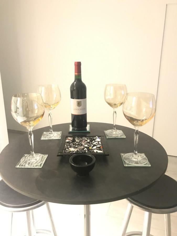 Aparthotel Les Lofts De Styliste Saint-Gilles Zewnętrze zdjęcie