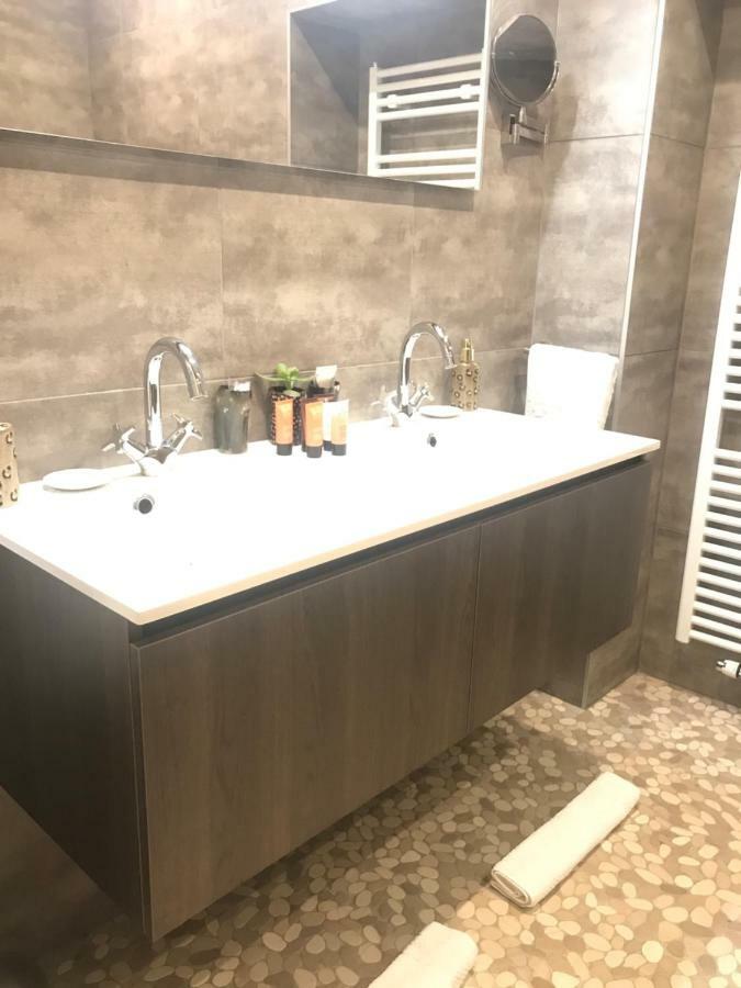Aparthotel Les Lofts De Styliste Saint-Gilles Zewnętrze zdjęcie